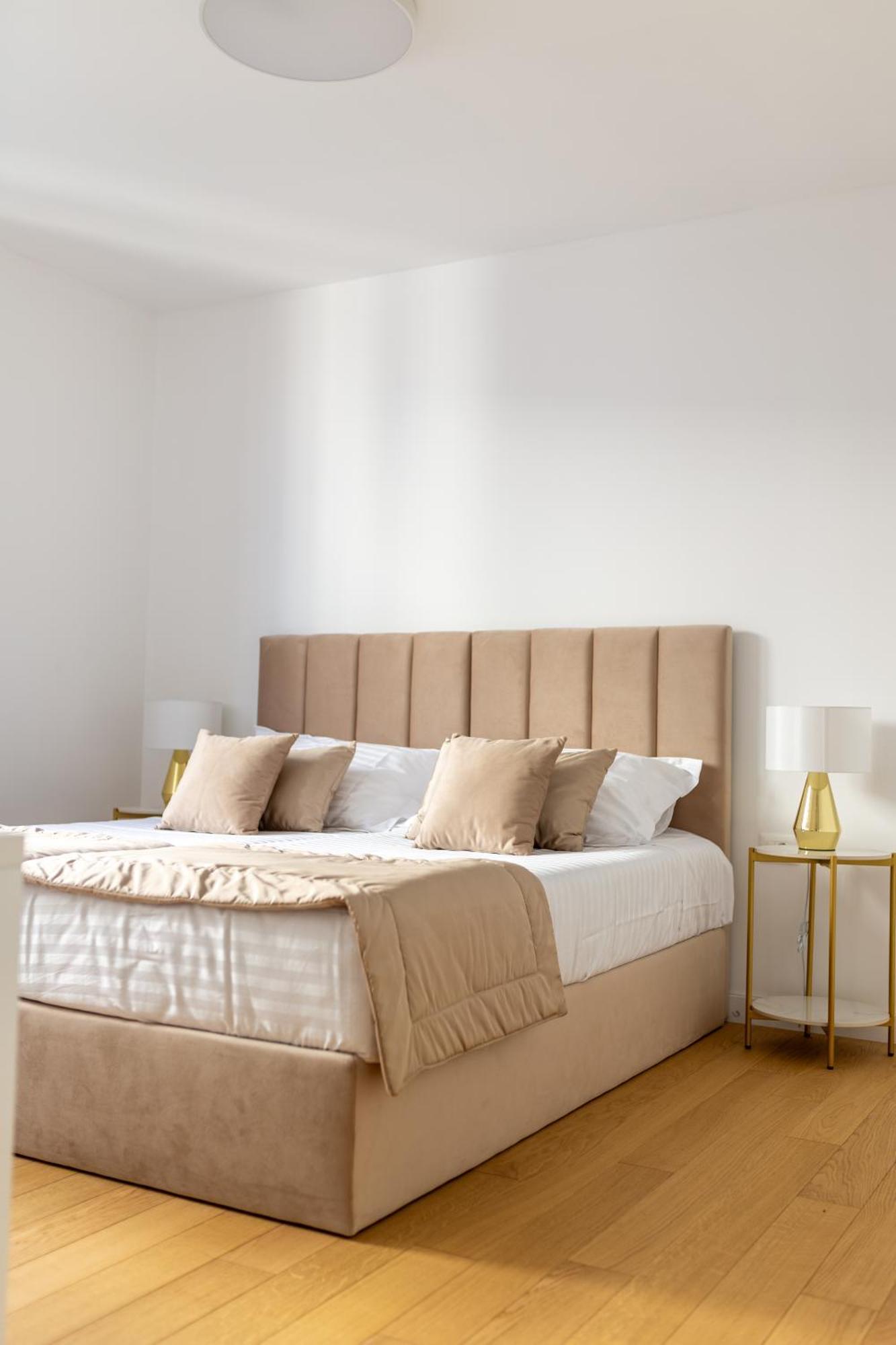 Apartment Tina Baska Voda Luaran gambar